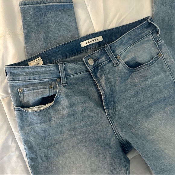 Men’s PacSun Light Wash Stacked Skinny Jeans - Picture 4 of 4